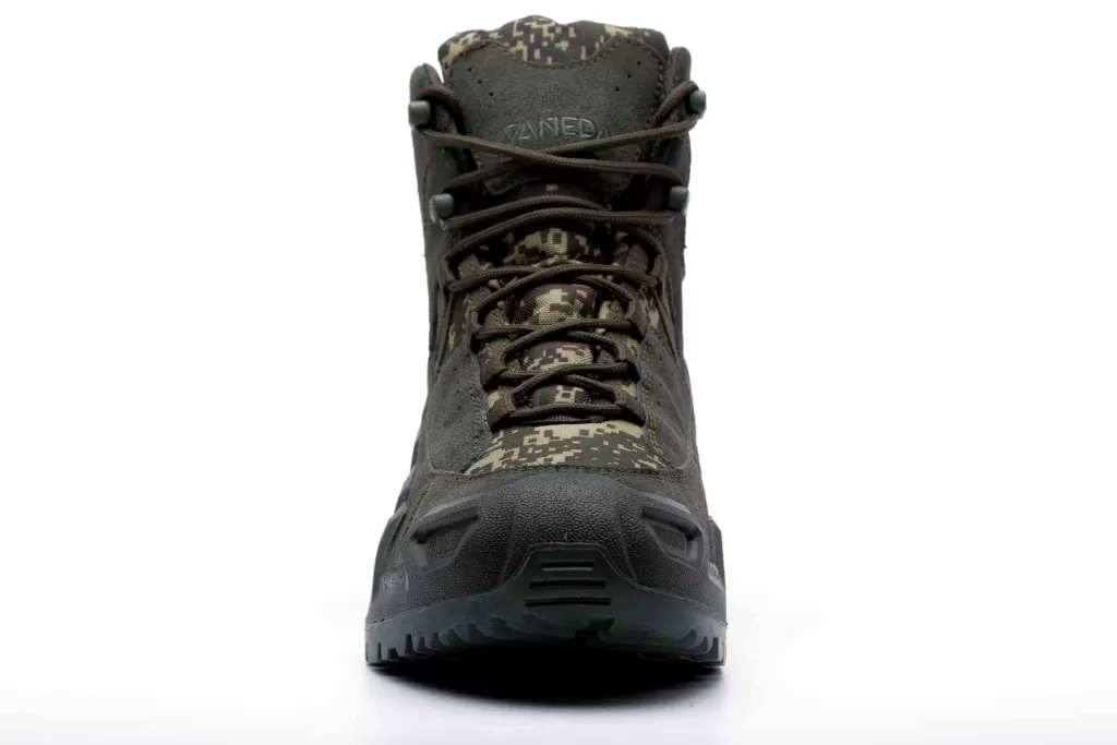 Different angles of military boot lacing2