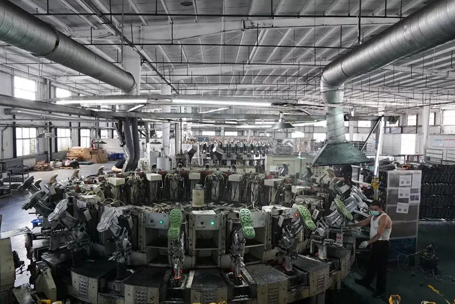 factory of army jungle boots