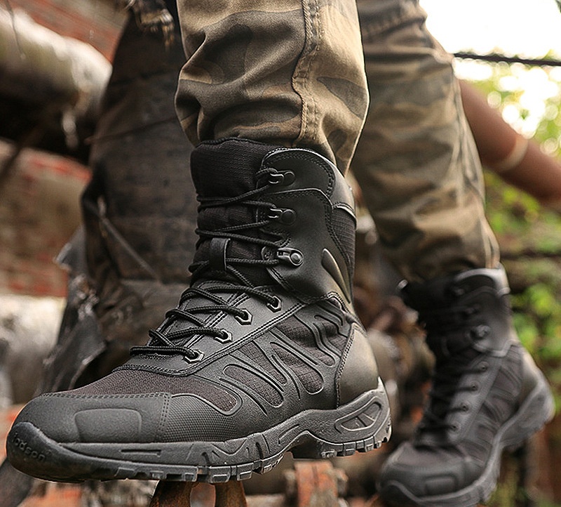 Puncture resistant tactical boots