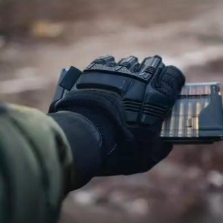 Impact-resistant tactical gloves
